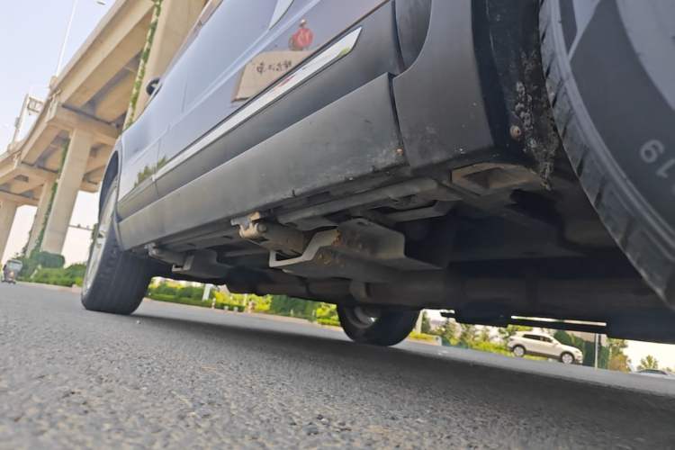 Used Zotye T700 2017 2.0T Automatic Prestige Edition Right Side Sill