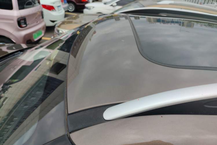 Used Zotye T700 2017 1.8T Dual-Clutch Prestige Model Roof