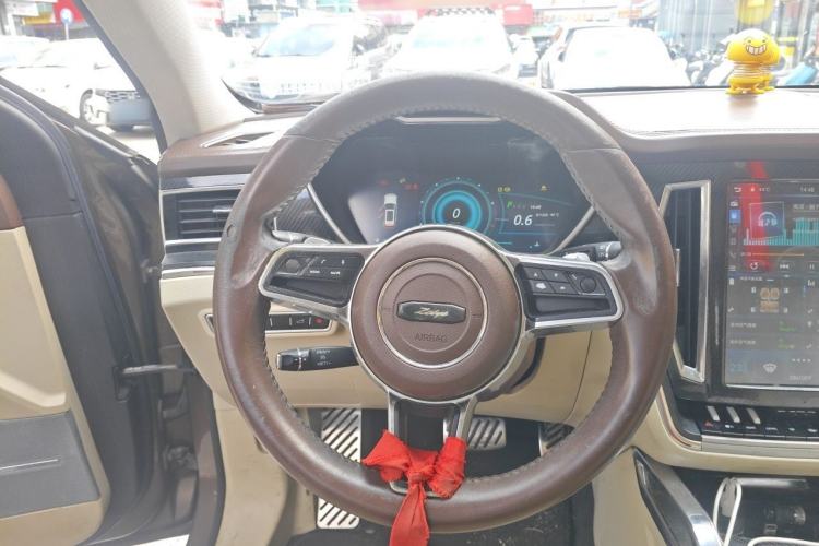 Used Zotye T700 2017 1.8T Dual-Clutch Prestige Model Steering Wheel