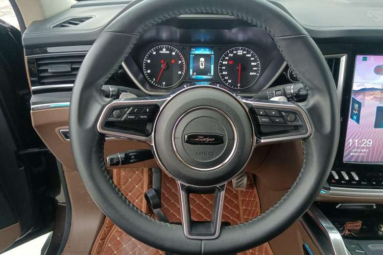 Used Zotye T700 2017 1.8T Dual-Clutch Luxury Model Steering Wheel