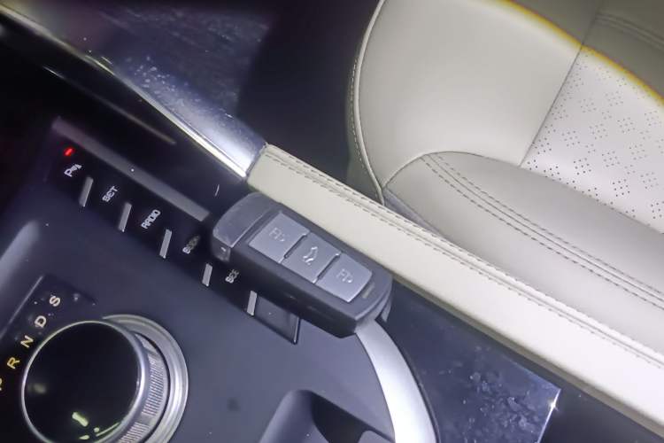 Used Zotye T700 2017 1.8T Dual-Clutch Prestige Model Vehicle Key