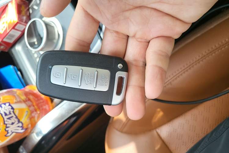 Used Zotye T700 2017 1.8T Dual-Clutch Prestige Model Vehicle Key