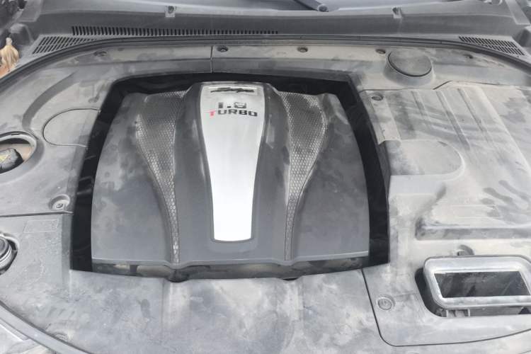 Used Zotye T700 2017 1.8T Dual-Clutch Prestige Model Engine Bay