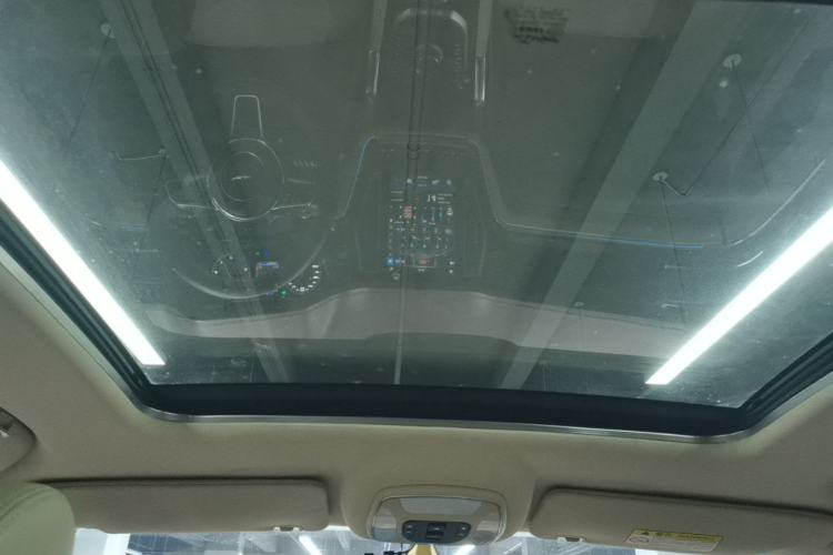 Used Zotye T700 2017 1.8T Dual-Clutch Luxury Model Headliner