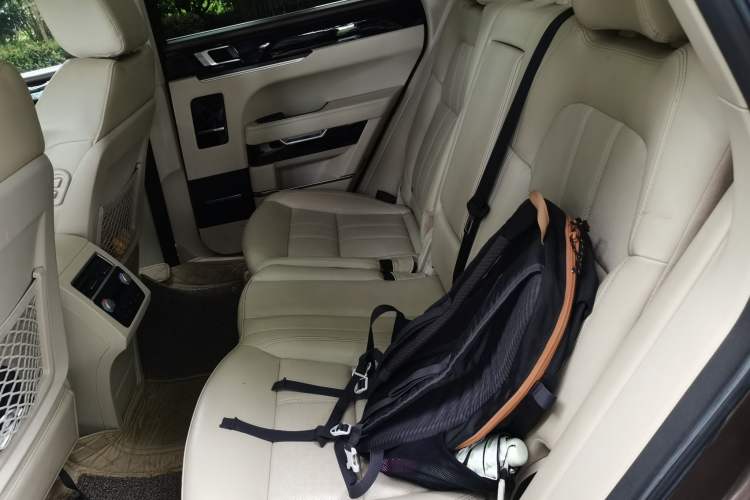 Used Zotye T700 2017 1.8T Dual-Clutch Prestige Model Left Rear Seat