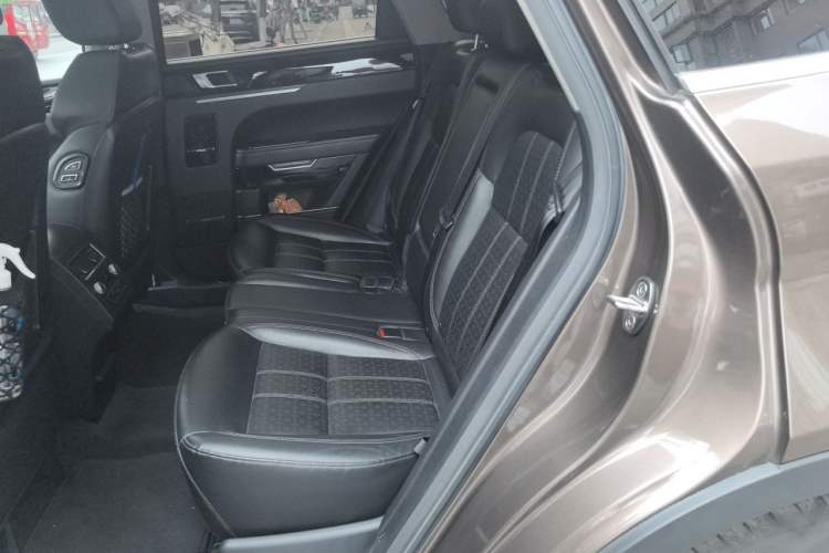Used Zotye T700 2017 1.8T Dual-Clutch Prestige Model Left Rear Seat