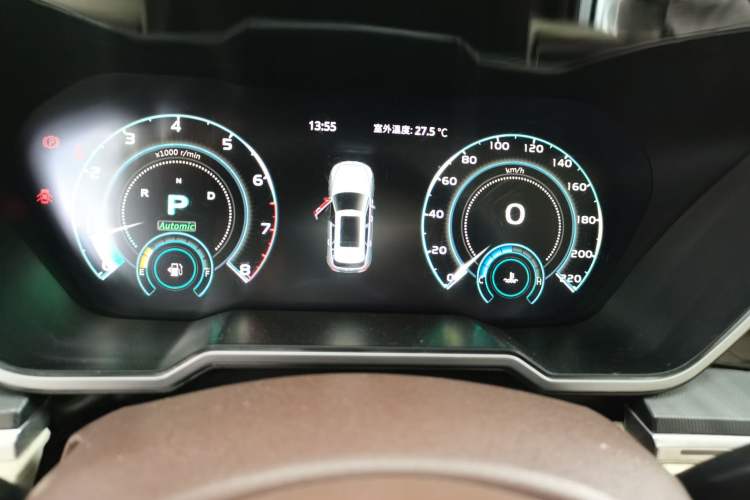 Used Zotye T700 2017 1.8T Dual-Clutch Prestige Model Odometer Close Up