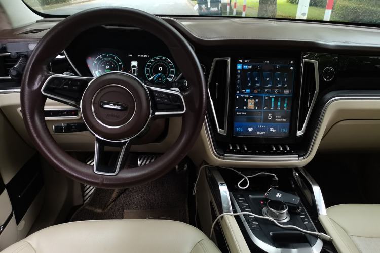 Used Zotye T700 2017 1.8T Dual-Clutch Prestige Model Steering Wheel
