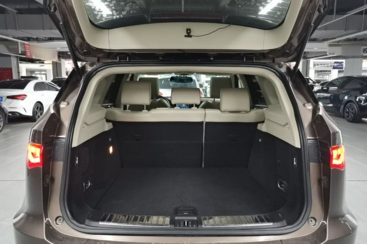 Used Zotye T700 2017 1.8T Dual-Clutch Luxury Model Trunk