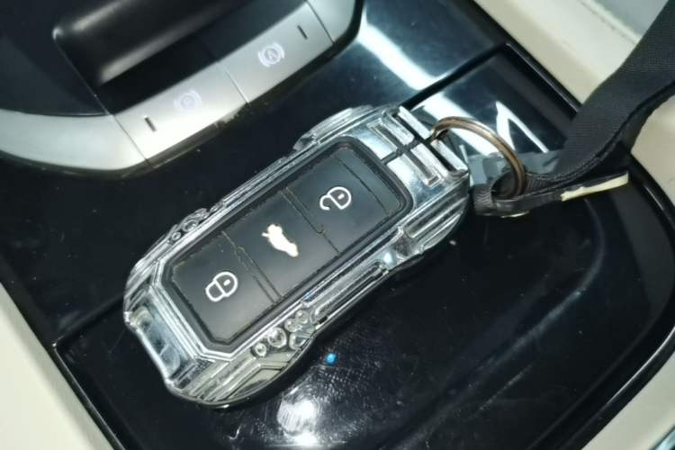 Used Zotye T700 2017 1.8T Dual-Clutch Luxury Model Vehicle Key