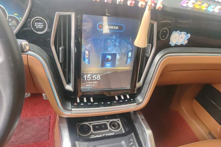 Used Zotye T700 2017 1.8T Dual-Clutch Prestige Model Audio And AC Panel