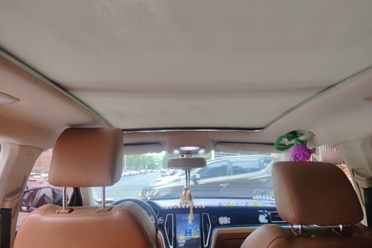 Used Zotye T700 2017 1.8T Dual-Clutch Prestige Model Headliner
