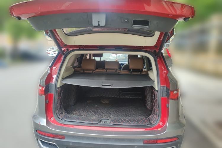 Used Zotye T700 2017 1.8T Dual-Clutch Prestige Model Trunk