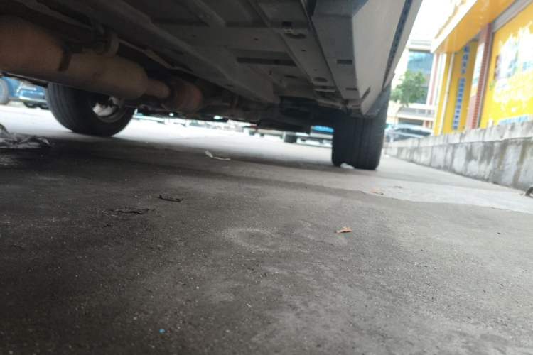 Used Zotye T700 2017 1.8T Dual-Clutch Prestige Model Chassis Rear Right