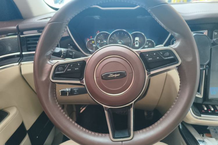 Used Zotye T700 2017 1.8T Dual-Clutch Prestige Model Steering Wheel