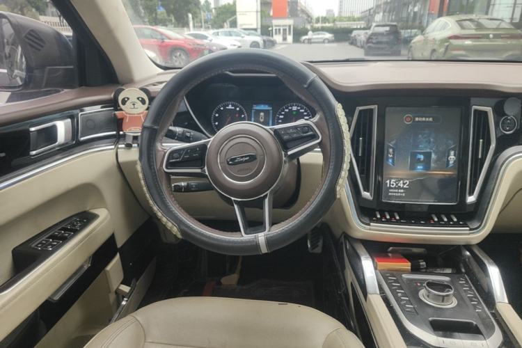 Used Zotye T700 2017 1.8T Dual-Clutch Luxury Model Steering Wheel