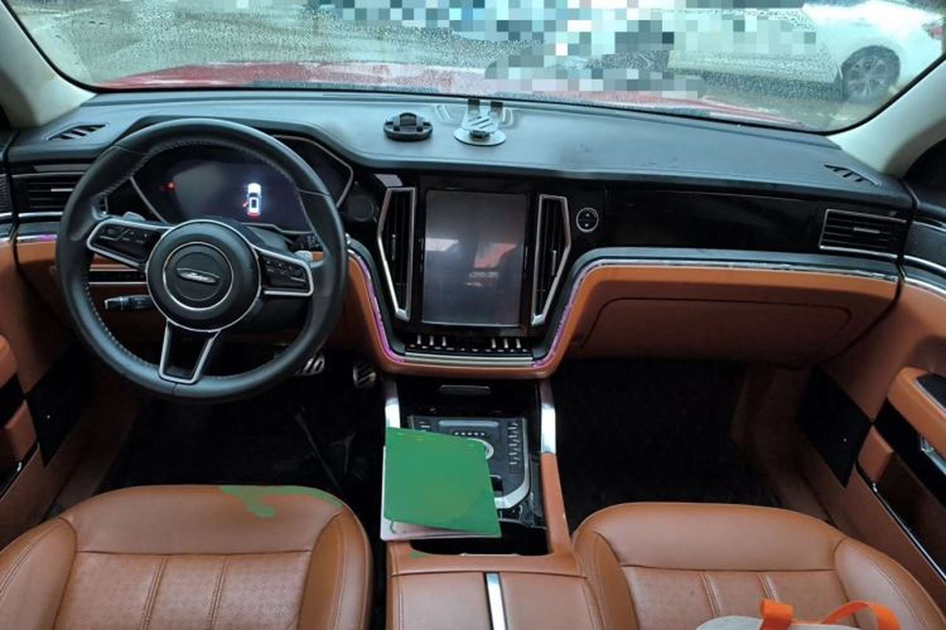 Used Zotye T700 2017 1.8T Dual-Clutch Prestige Model Center Console