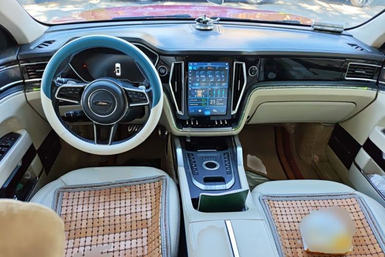 Used Zotye T700 2017 1.8T Dual-Clutch Prestige Model Center Console