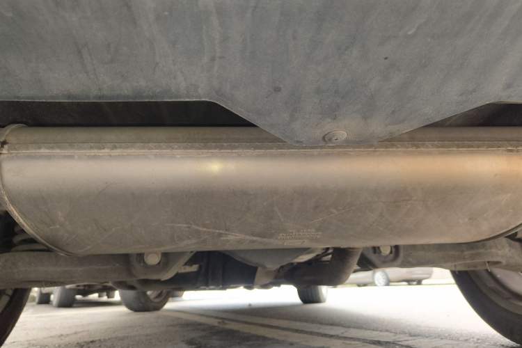 Used Zotye T700 2017 1.8T Dual-Clutch Luxury Model Chassis Rear
