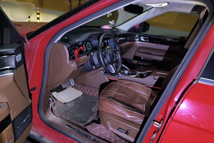 Used Zotye T700 2017 1.8T Dual-Clutch Luxury Model Driver Seat
