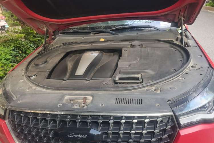 Used Zotye T700 2017 1.8T Dual-Clutch Luxury Model Engine Bay