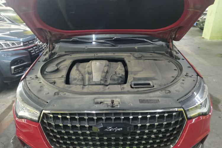Used Zotye T700 2017 1.8T Dual-Clutch Prestige Model Engine Bay
