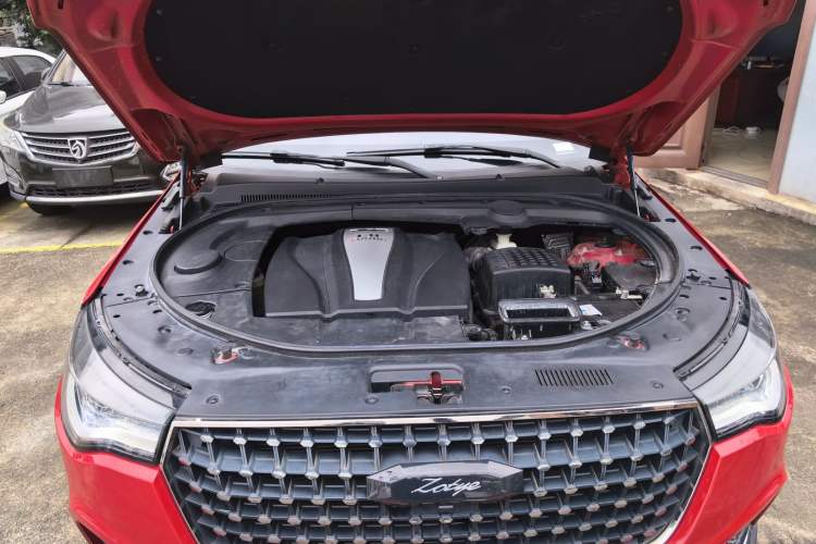 Used Zotye T700 2017 1.8T Dual-Clutch Luxury Model Engine Bay