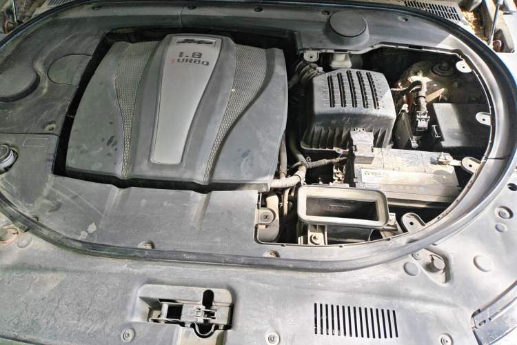 Used Zotye T700 2017 1.8T Dual-Clutch Flagship Model Engine Bay