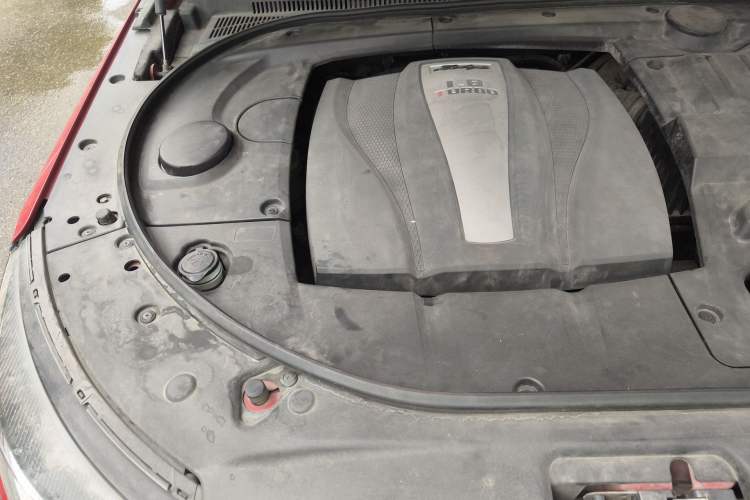 Used Zotye T700 2017 1.8T Dual-Clutch Luxury Model Engine Bay Right
