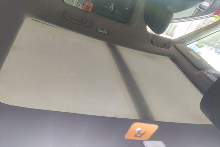 Used Zotye T700 2017 1.8T Dual-Clutch Luxury Model Headliner
