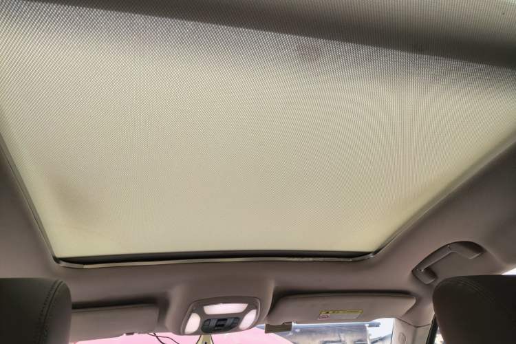 Used Zotye T700 2017 1.8T Dual-Clutch Luxury Model Headliner