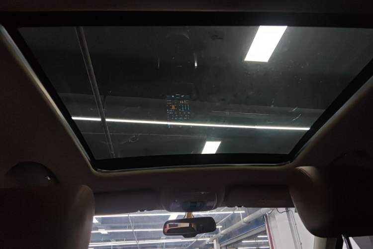 Used Zotye T700 2017 1.8T Dual-Clutch Prestige Model Headliner