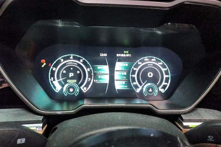 Used Zotye T700 2017 1.8T Dual-Clutch Luxury Model Instrument Cluster