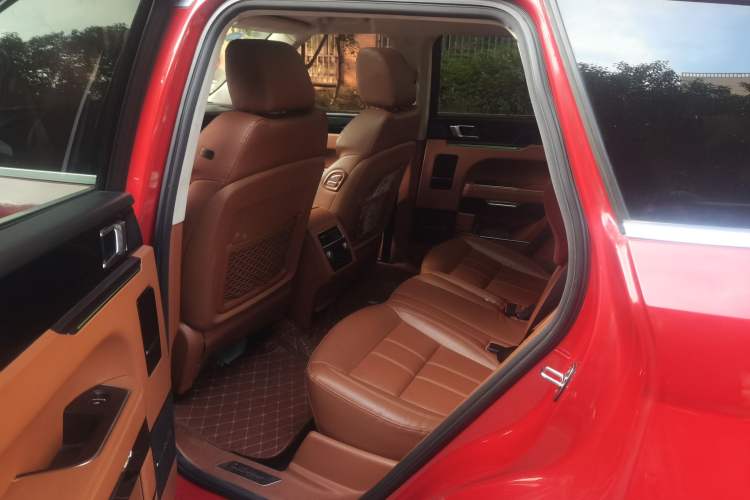 Used Zotye T700 2017 1.8T Dual-Clutch Luxury Model Left Rear Seat