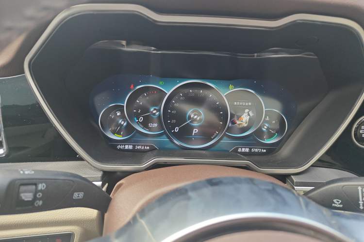 Used Zotye T700 2017 1.8T Dual-Clutch Flagship Model Odometer Close Up