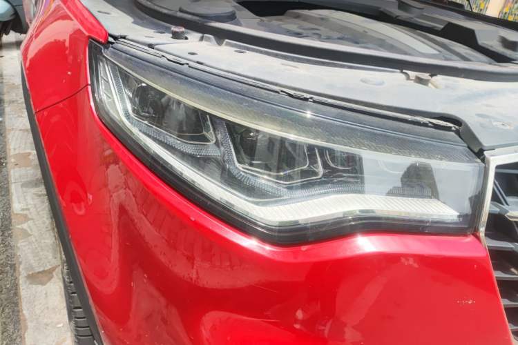 Used Zotye T700 2017 1.8T Dual-Clutch Luxury Model Right Front Headlight