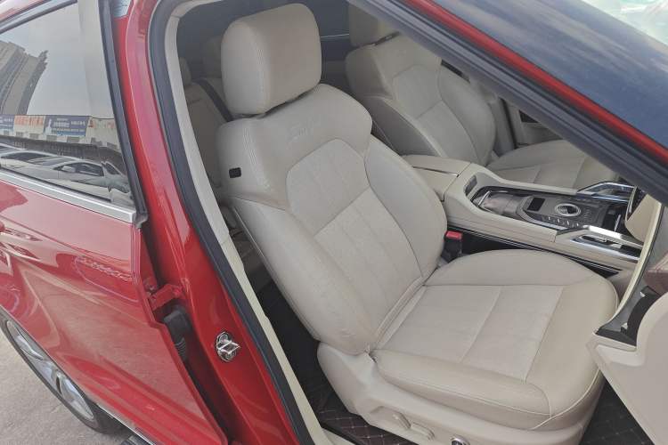 Used Zotye T700 2017 1.8T Dual-Clutch Flagship Model Right Front Seat
