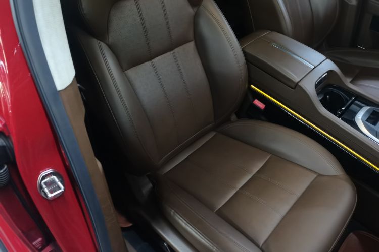 Used Zotye T700 2017 1.8T Dual-Clutch Prestige Model Right Front Seat