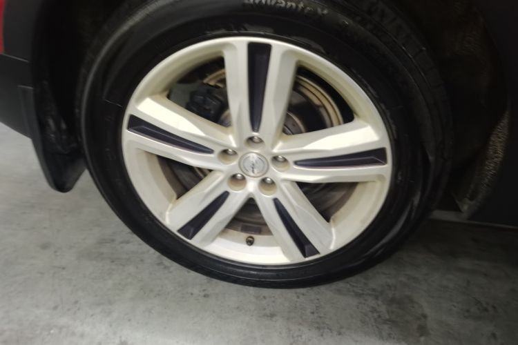 Used Zotye T700 2017 1.8T Dual-Clutch Prestige Model Right Rear Wheel Hub