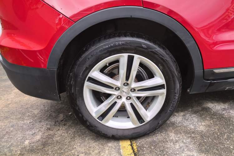 Used Zotye T700 2017 1.8T Dual-Clutch Luxury Model Right Rear Wheel Hub