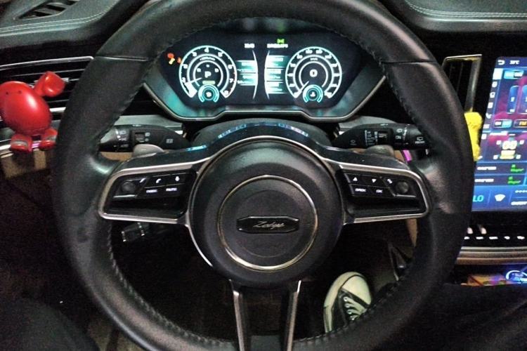 Used Zotye T700 2017 1.8T Dual-Clutch Luxury Model Steering Wheel