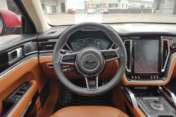 Used Zotye T700 2017 1.8T Dual-Clutch Prestige Model Steering Wheel