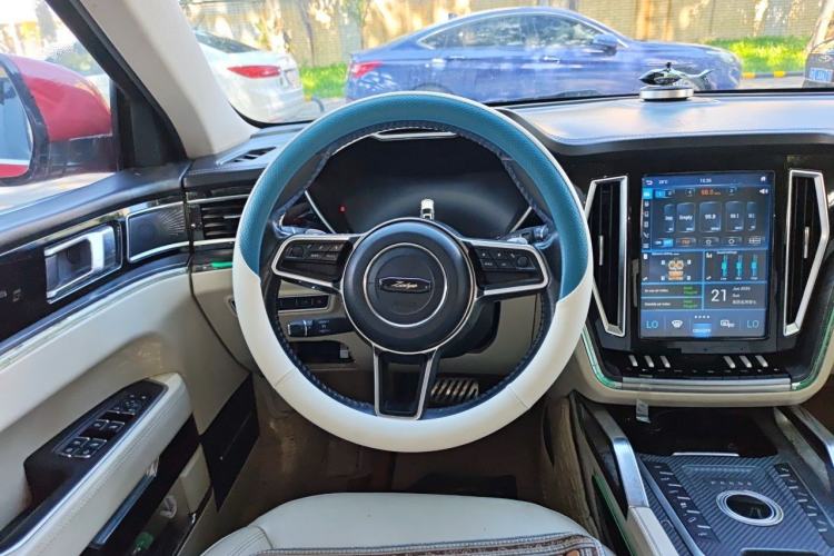 Used Zotye T700 2017 1.8T Dual-Clutch Prestige Model Steering Wheel