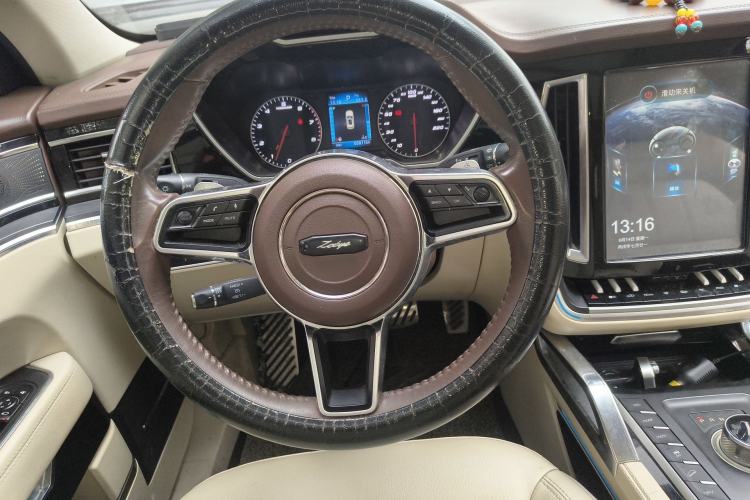 Used Zotye T700 2017 1.8T Dual-Clutch Luxury Model Steering Wheel