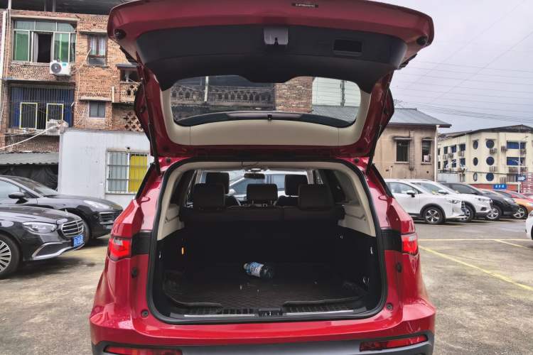 Used Zotye T700 2017 1.8T Dual-Clutch Luxury Model Trunk
