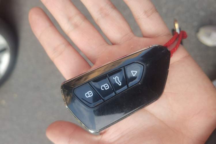 Used Zotye T700 2017 1.8T Dual-Clutch Luxury Model Vehicle Key