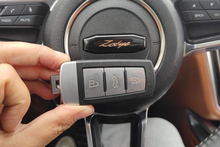 Used Zotye T700 2017 1.8T Dual-Clutch Prestige Model Vehicle Key