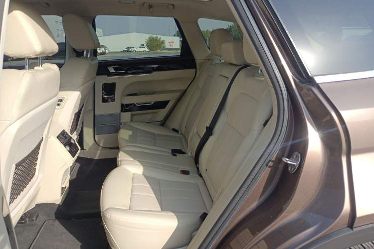 Used Zotye T700 2017 1.8T Dual-Clutch Prestige Model Left Rear Seat