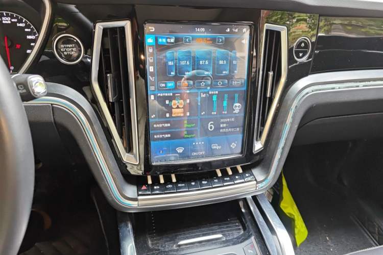 Used Zotye T700 2017 1.8T Dual-Clutch Luxury Model Audio And AC Panel