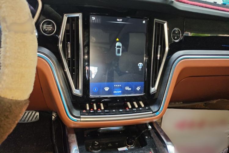 Used Zotye T700 2017 1.8T Dual-Clutch Luxury Model Audio And AC Panel